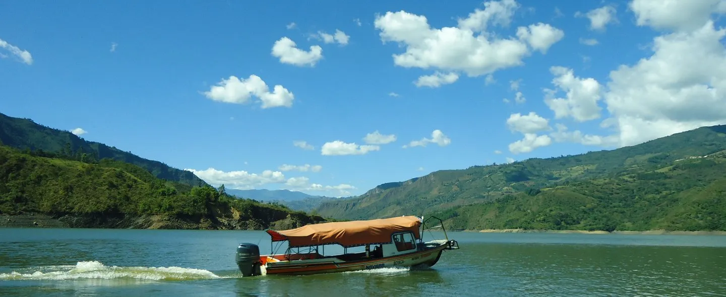 Sustainable mobility for communities around La Esmeralda reservoir